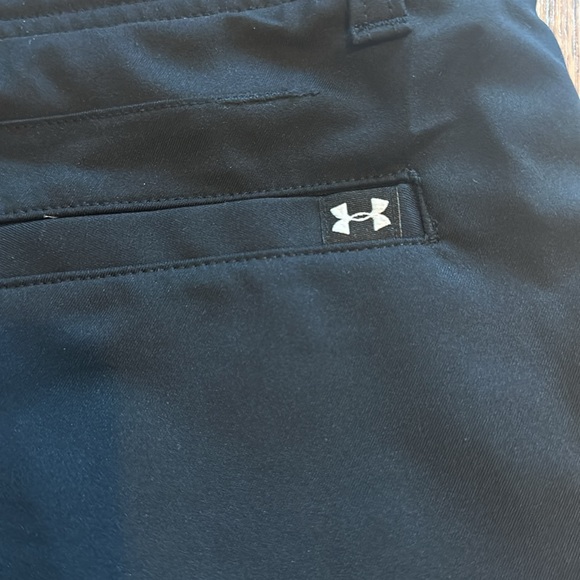 Under Armour black and navy golf short size large - Picture 7 of 7